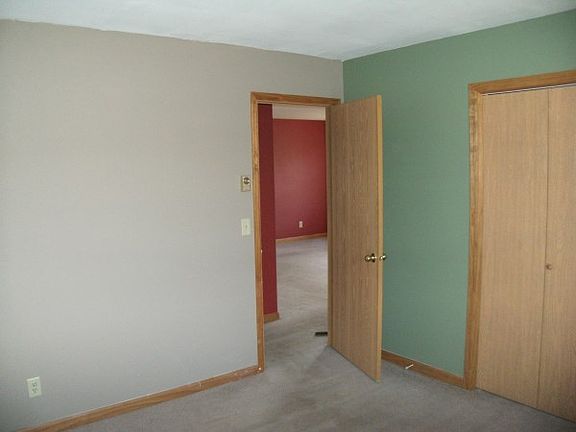 5th image of 2624 Fryklund Dr APT 3