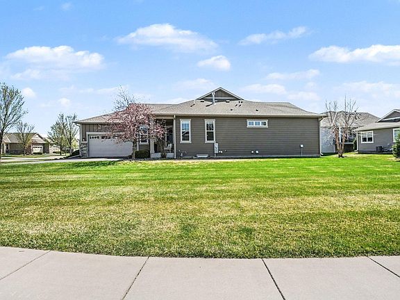 3rd image of 5073 Sundial Ln