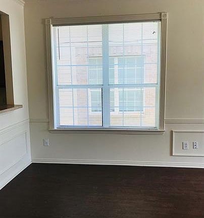 5th image of 2122 W East Roberts Dr #2122