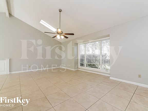 3rd image of 7654 Balmy Ct