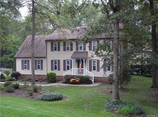 419 Rossmere Dr, Midlothian, VA 23114