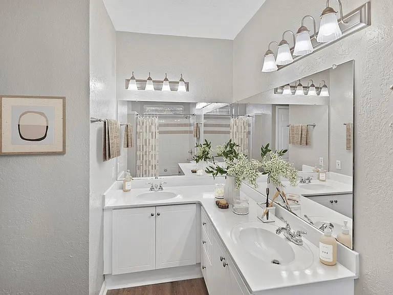 Elan at Mallard Creek Apartment Homes — Photo 59