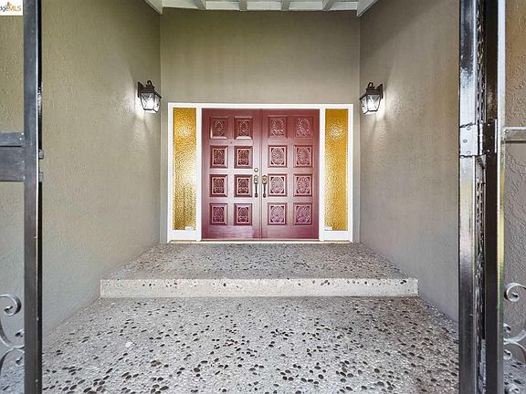 3rd image of 2031 Tamalpais Ave