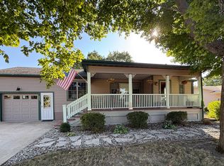 322 N Main St, Elliott, IL 60933