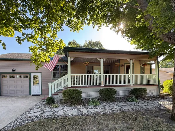 322 N Main St, Elliott, IL 60933