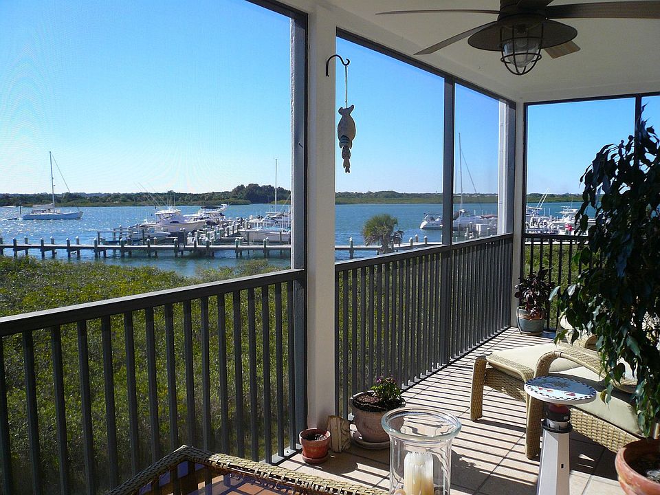 Screened porch
