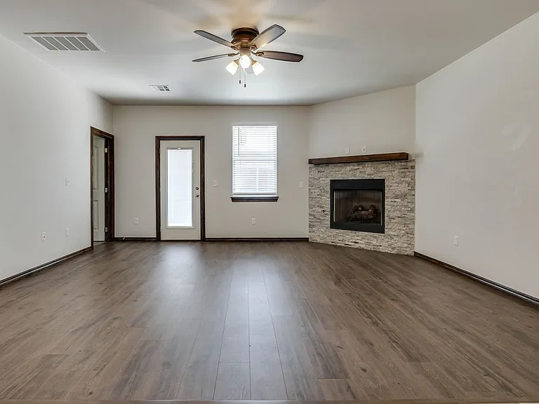 2200 Alta Vista Ln — Photo 6