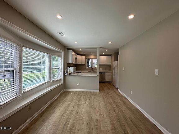5th image of 5400 Pine Top Cir