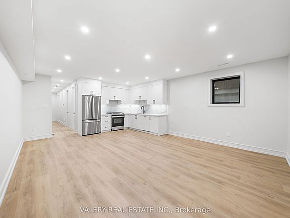 2nd image of 158 Dovercourt Rd