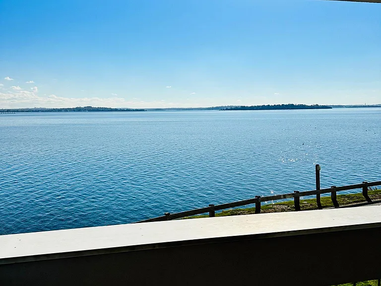 1 Commodore Ct #201 — Photo 29