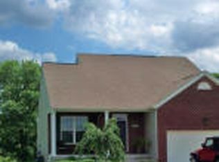 9012 Teak Dr, Louisville, KY 40228