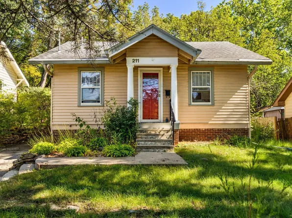 211 58th St, Des Moines, IA 50312
