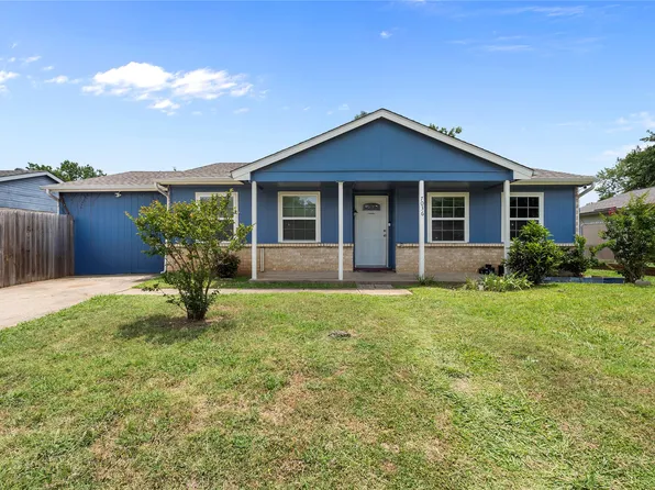 7036 Sandybrook Dr, Fort Worth, TX 76120