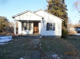 536 8th St, Newport, TN 37821