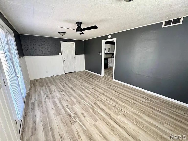 312 Joy Dr — Photo 22
