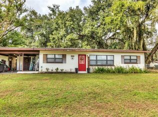 2110 Hollywood Dr, Leesburg, FL 34748