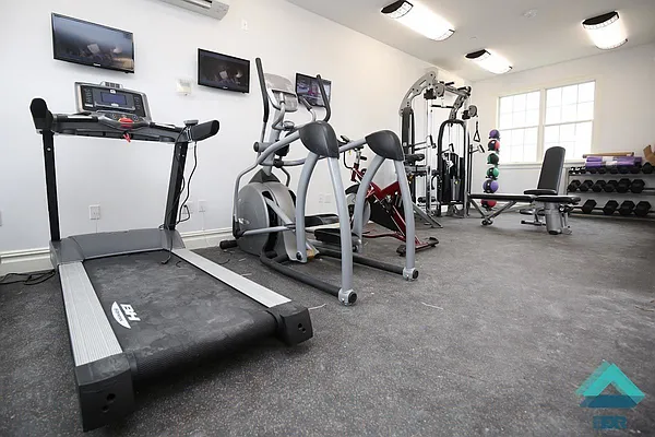 Rented by EXR | media 49