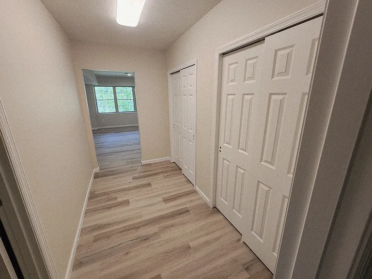 815 Village Dr — Photo 10