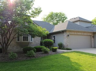 1912 Margaret Ct, Aurora, IL 60505