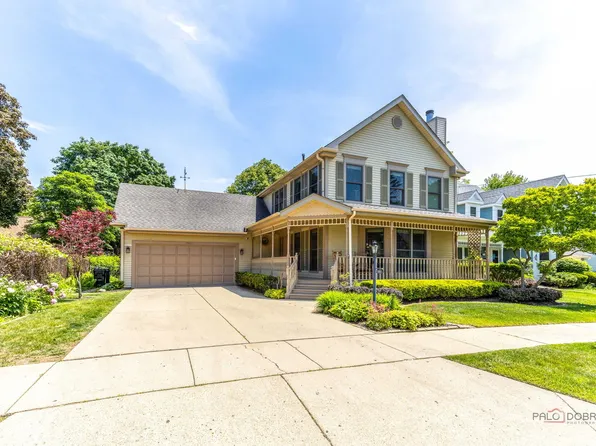 149 N Hale St, Palatine, IL 60067