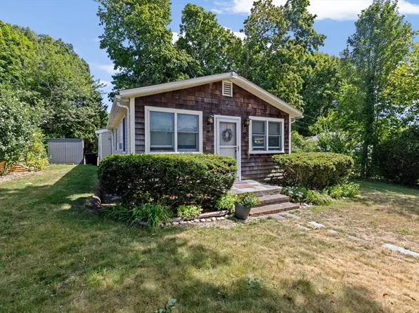 27 Theatre Colony Way, Plymouth, MA 02360