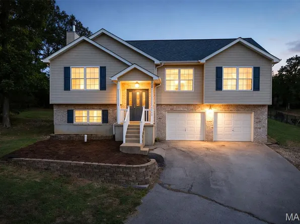 3548 Imperial Hills Dr, Imperial, MO 63052