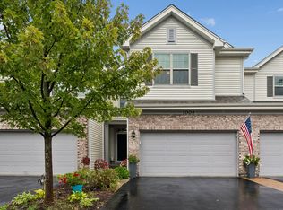 1009 N Auburn Ridge Dr, Palatine, IL 60067