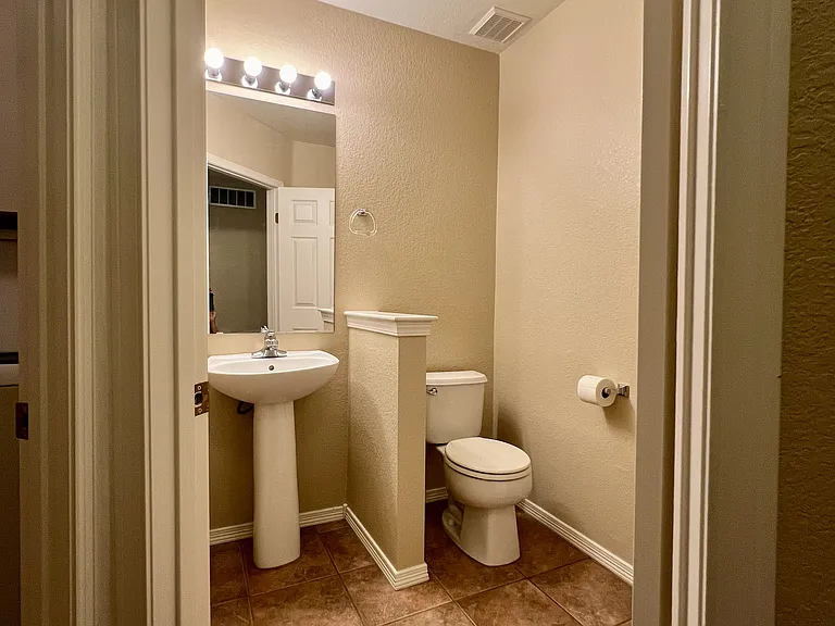 6502 Silver Mesa Dr #F — Photo 14
