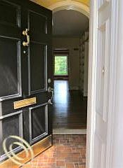 4th image of 735 Shirley Dr
