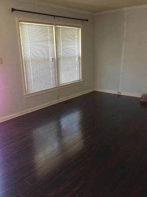2 bed, 800 sqft, $1,500 — Photo 2