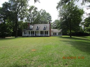 911 Ravendale Dr, Shreveport, LA 71107