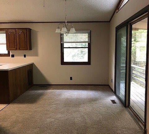 4th image of 6 Wigan Ln