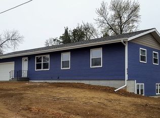 604 Canyon Ave, Garretson, SD 57030