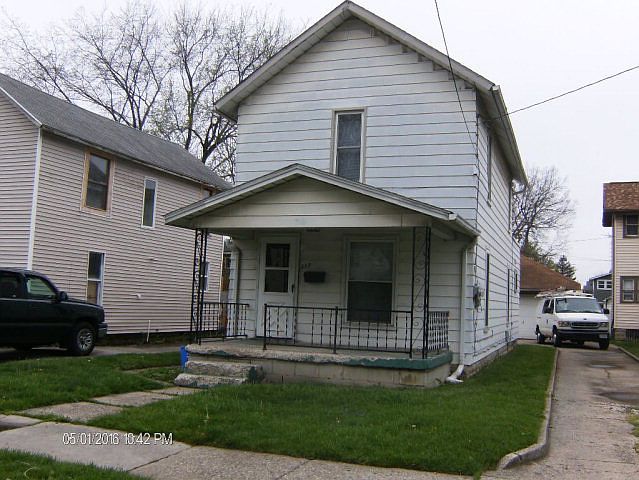 1st image of 257 Oak St