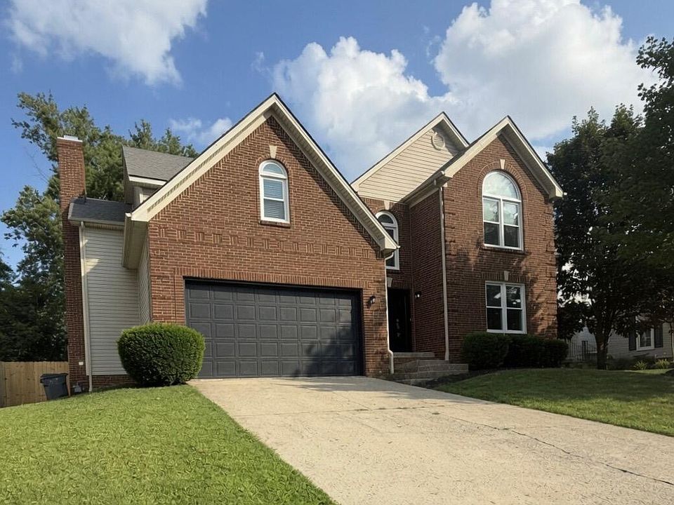 1st image of 712 Maple Ridge Ln