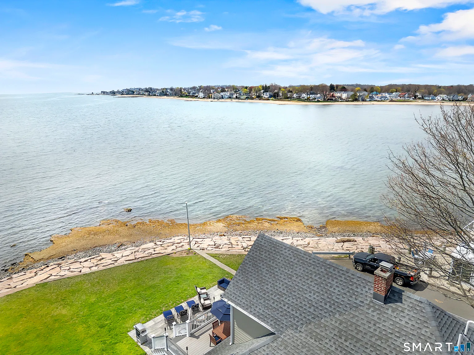 4 bed, 3.0 bath, 1725 sqft, $7,000 — Photo 2