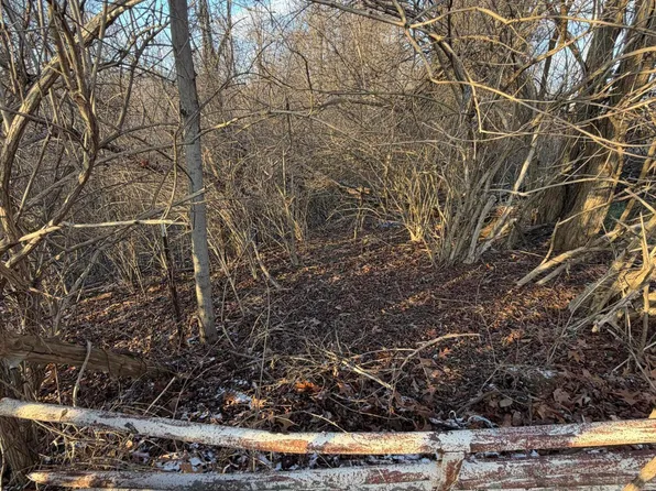 9998 Hurst School Rd, Mc Kee, KY 40447