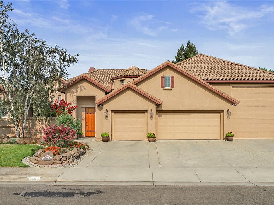 1st image of 905 Interlaken Dr