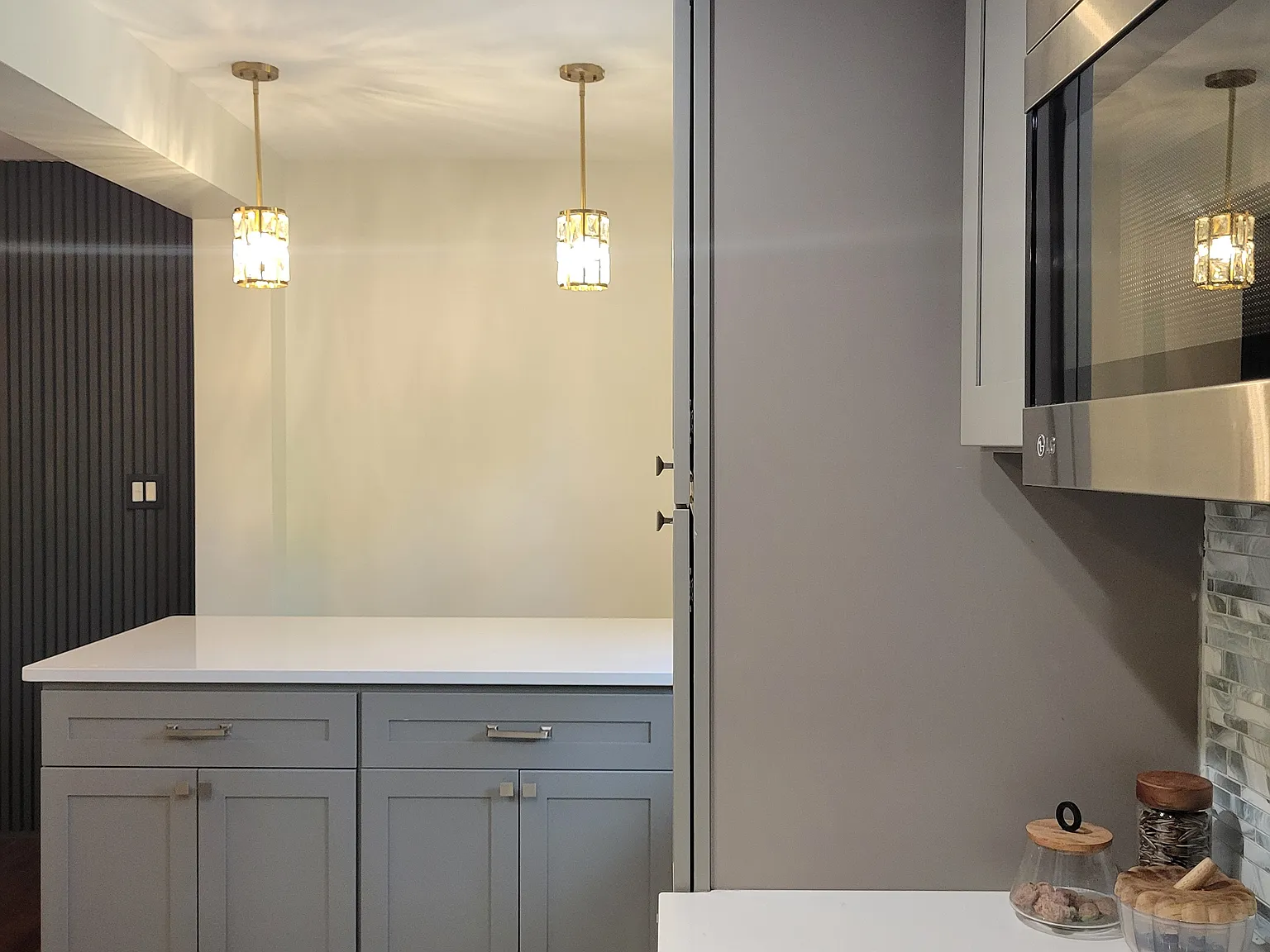 3 bed, 2.5 bath, 2037 sqft, $2,600 — Photo 4
