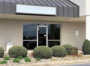 1134 Lenoir Rhyne Blvd SE, Hickory, NC 28602