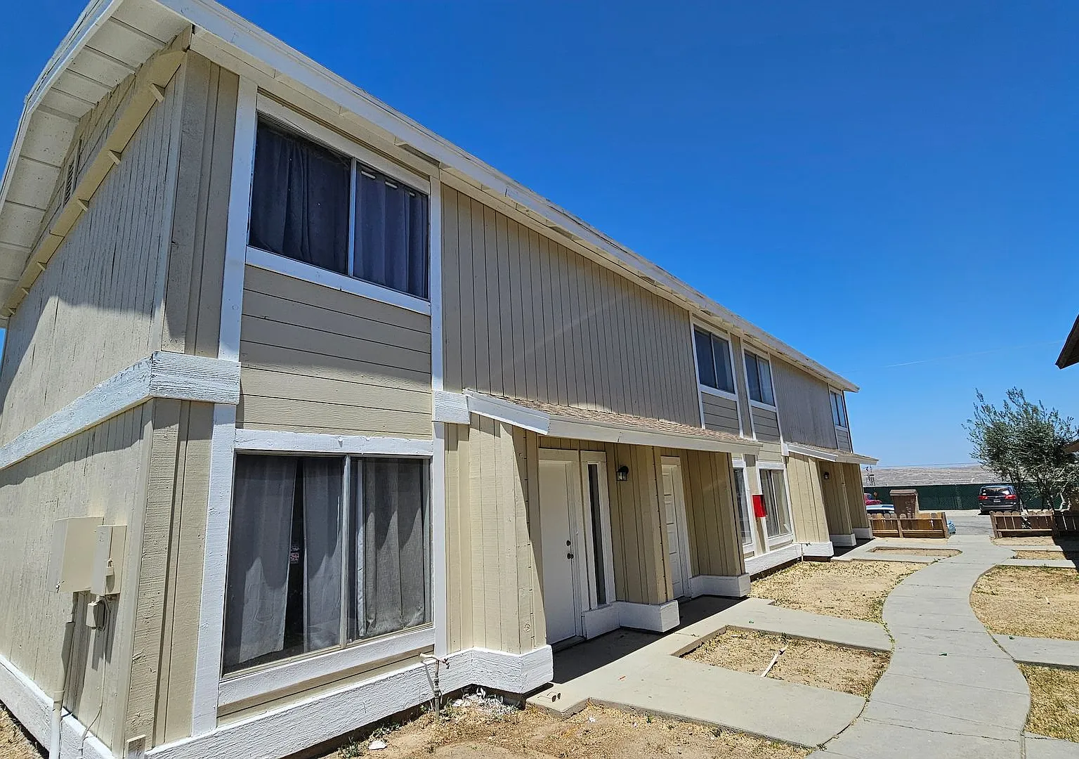 209 W. Ash St. — Photo 2
