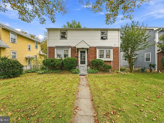 2nd image of 109 Leconey Cir