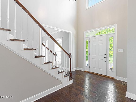 5th image of 7229 Broken Creek Ln