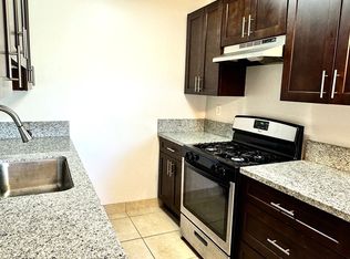 1222 W Brook St APT D, Santa Ana, CA 92703