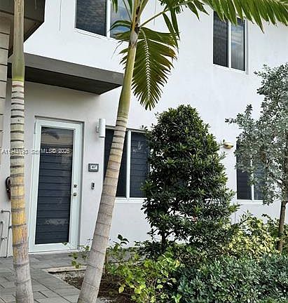 4th image of 10300 NW 66th St #1-107