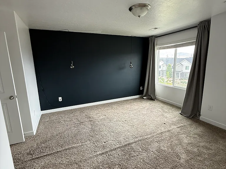 97 N Monitor Row — Photo 14