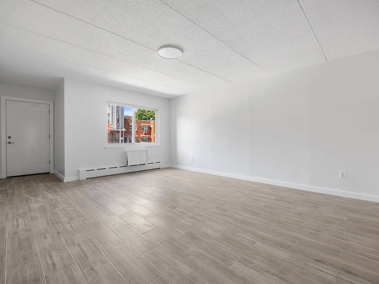 82 Bleecker Street — Photo 4