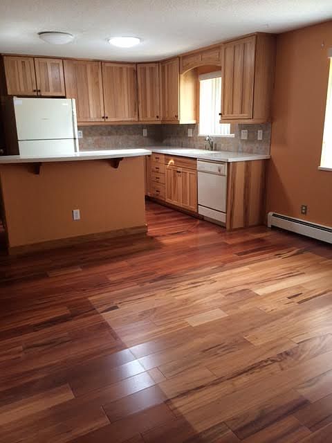 2nd image of 607 Glacier Dr