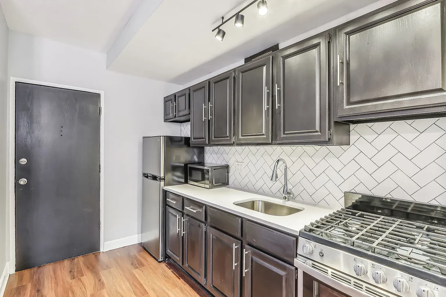 1140-45 N Lasalle St — Photo 3