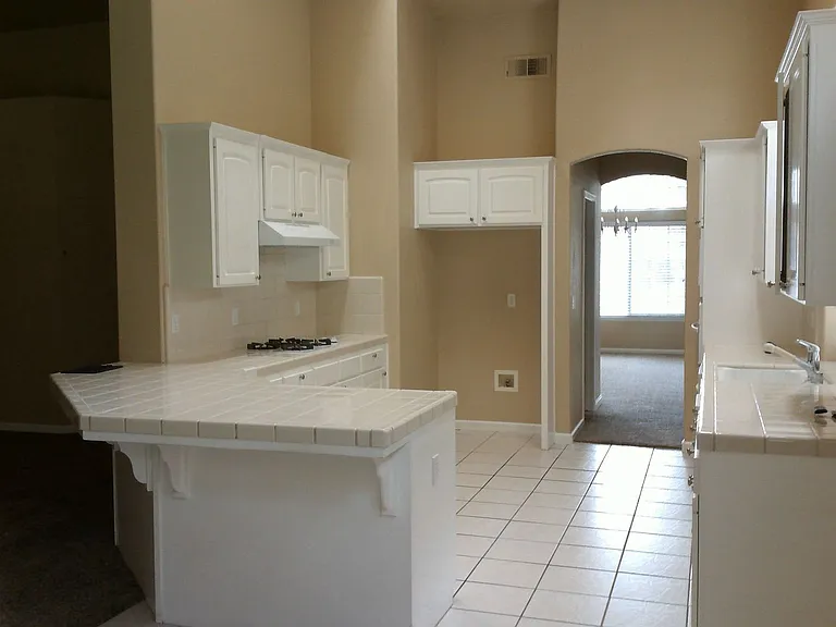 1720 E Granada Ave — Photo 2